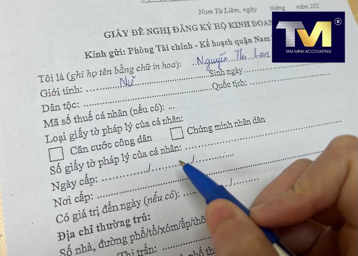 giấy đề nghị đăng ký hộ kinh doanh (3) giấy đề nghị đăng ký hộ kinh doanh (3)